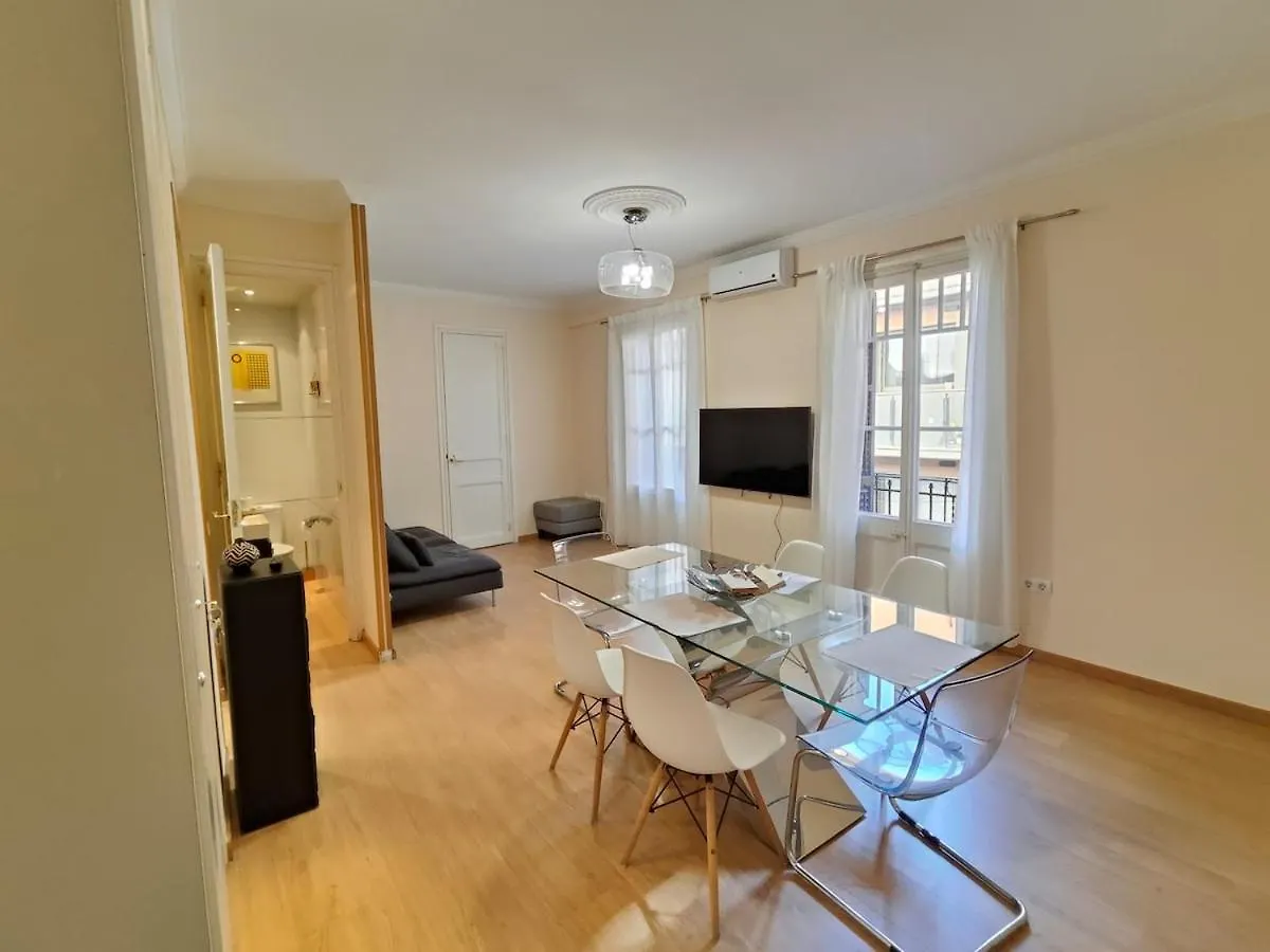 Elegant Apartment Rambla Badal Βαρκελώνη